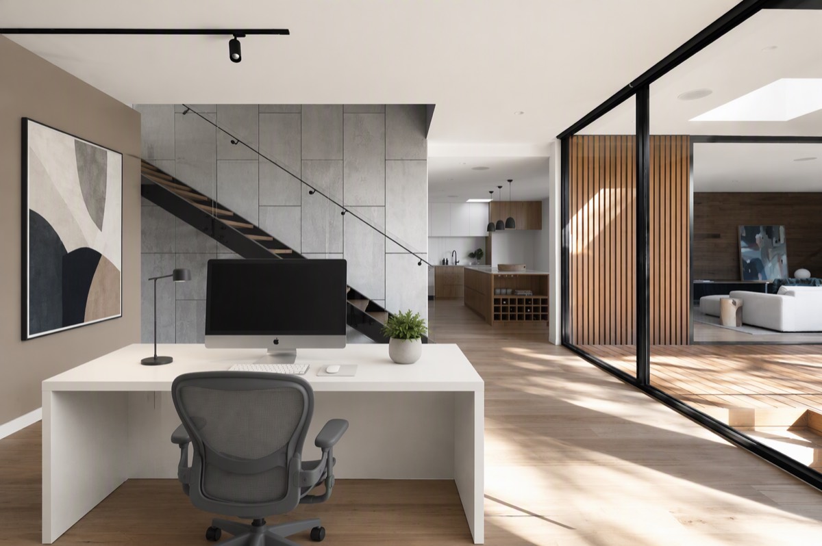 Modern Home Office — Focused Minimal